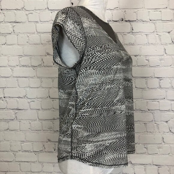 Lululemon For The Run Short Sleeve Brown White NO SIZE - Picture 2 of 5